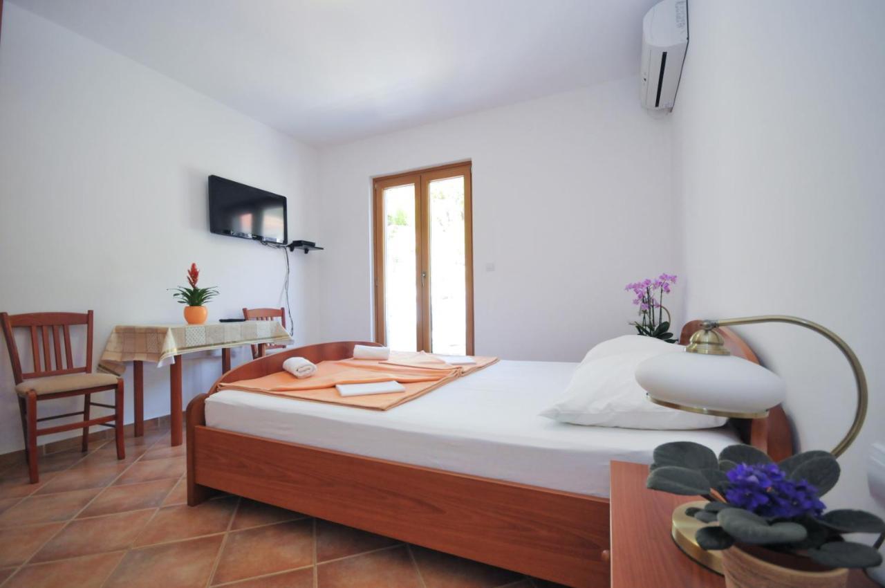 Tilia Apartments Budva Exterior foto